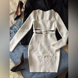 Elegant White Long-Sleeve Cutout Bodycon mini Dress